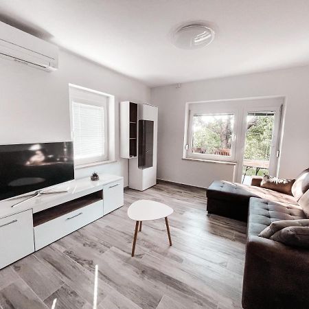 Riad Apartments Premium Zgornje Skofije 외부 사진