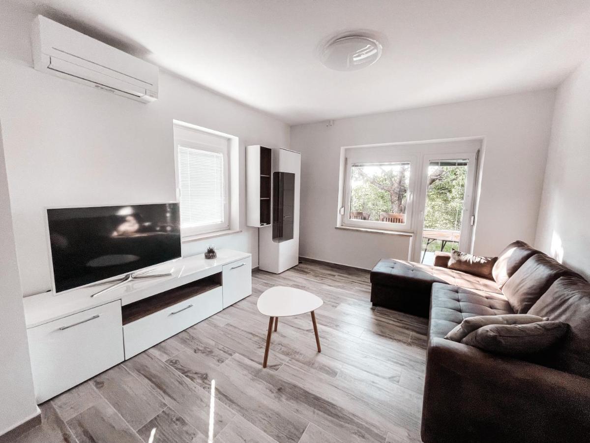 Riad Apartments Premium Zgornje Skofije 외부 사진