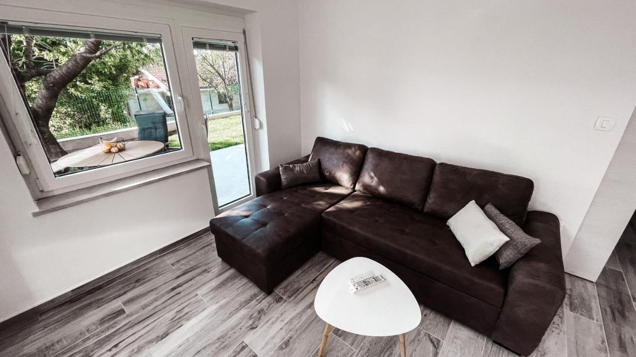 Riad Apartments Premium Zgornje Skofije 외부 사진
