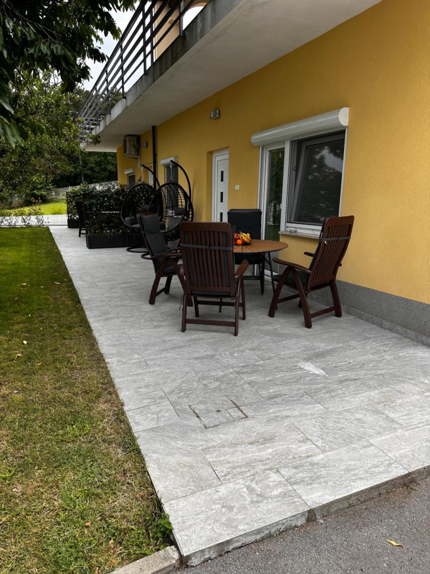Riad Apartments Premium Zgornje Skofije 외부 사진